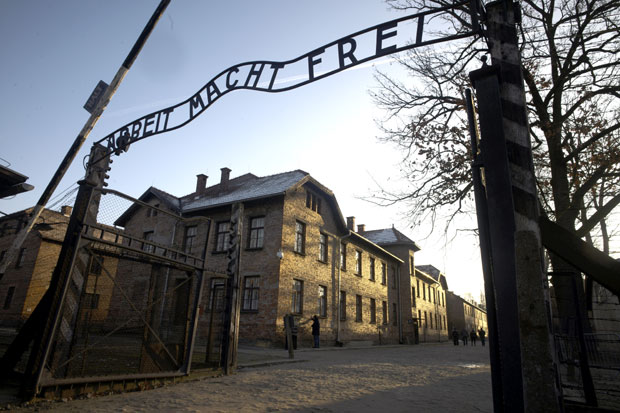 Црни туризам од Помпеје до Чернобиља: Зашто су људи толико фасцинирани смрћу и трагедијама